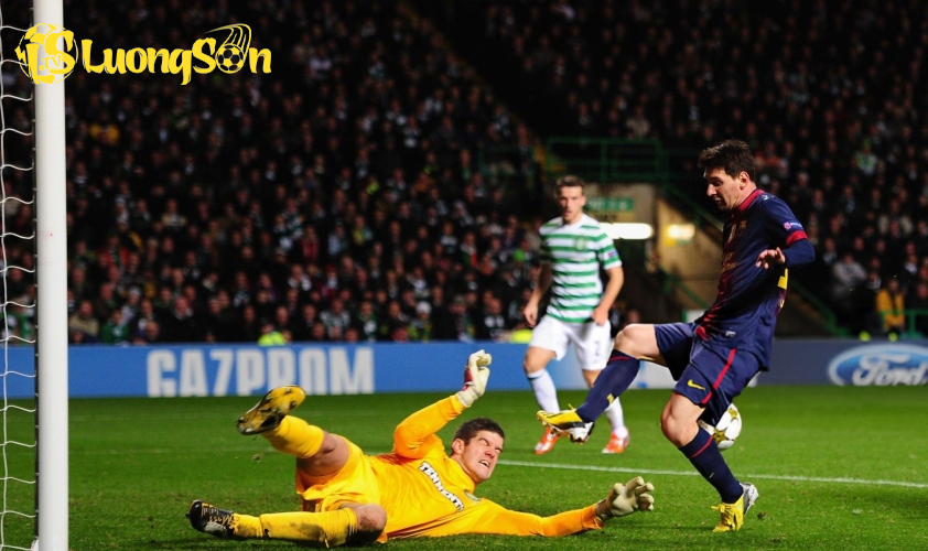 Messi ca ngợi màn thể hiện của Fraser Forster trước hàng công của Barcelona. Messi ca ngợi màn thể hiện của Fraser Forster trước hàng công của Barcelona.